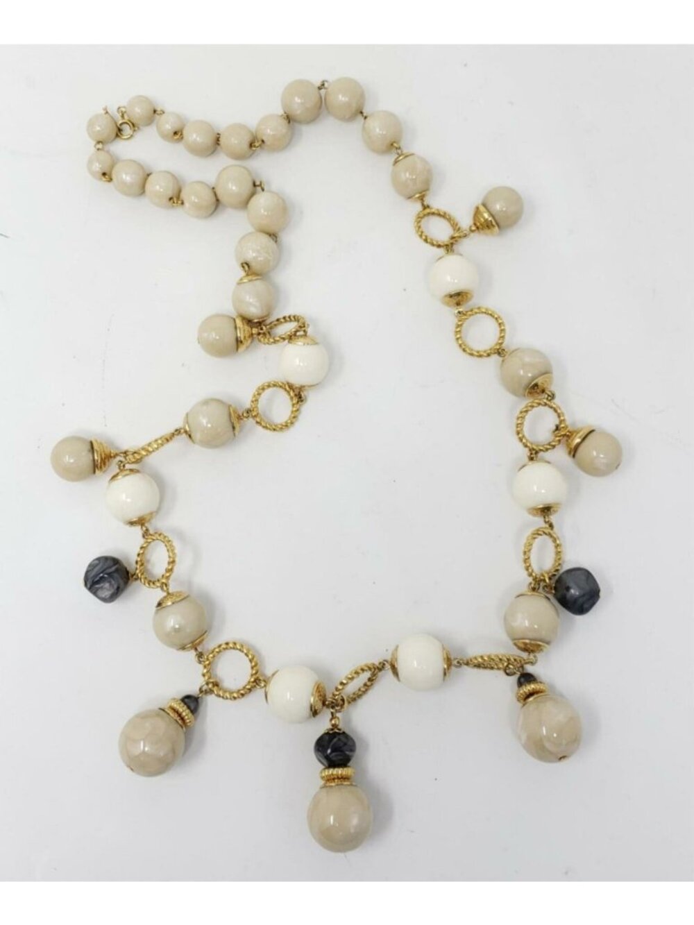 Vintage Trifari Gold Tone Cream Gray Pearly Beaded Dangle Necklace